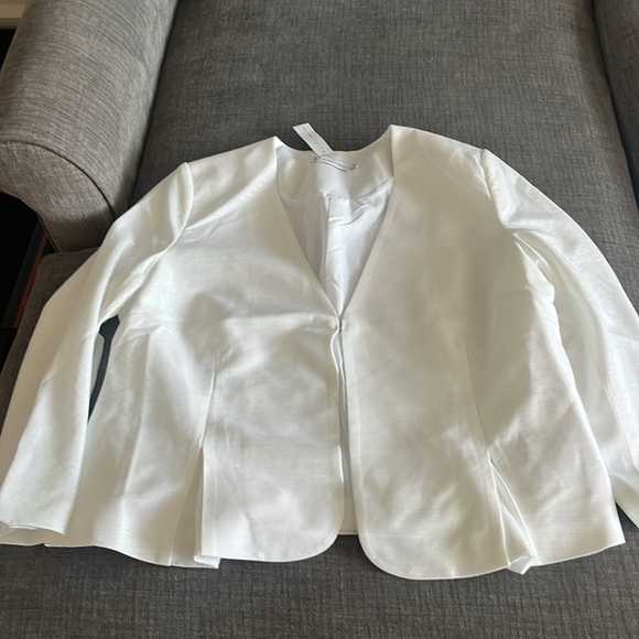 Plus Iridescent Knit Blazer from New York & Co - Picture 4 of 6